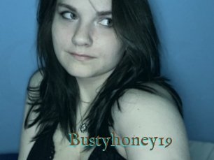 Bustyhoney19