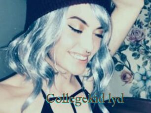 Collegekid_lyd