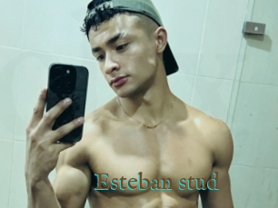 Esteban_stud