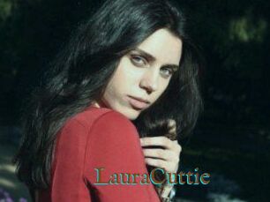 Laura_Cuttie