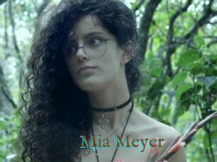 Mia_Meyer