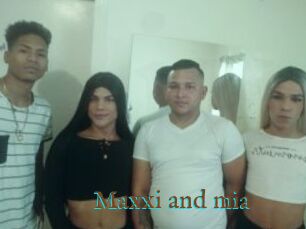 Maxxi_and_mia