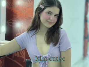 Mia_cutee