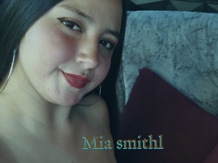 Mia_smithl
