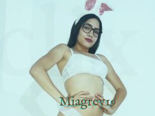 Miagrey19