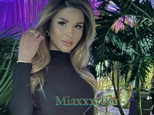 Miaxxxrose