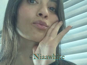 Niaawhite