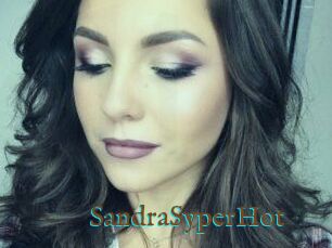 SandraSyperHot
