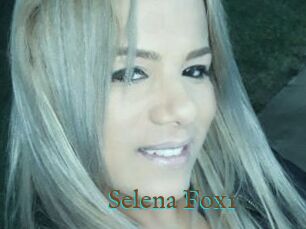 Selena_Fox1