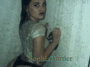 Sophia_Turner