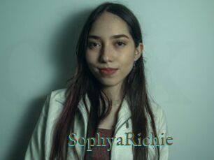 SophyaRichie