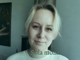 Sola_mona