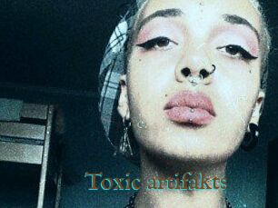 Toxic_artifakts