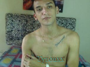 Tyronxx