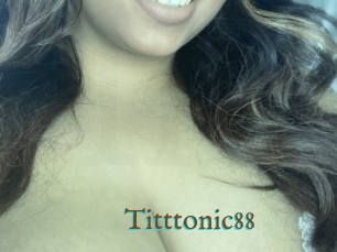 Titttonic88