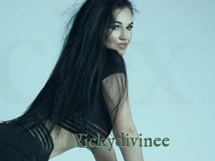 Vickydivinee